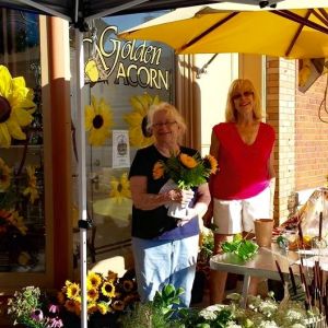 liz and sandy golden acorn